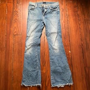 Mother Jeans , the Weekender Fray, Hop on Hop Off  Size 28